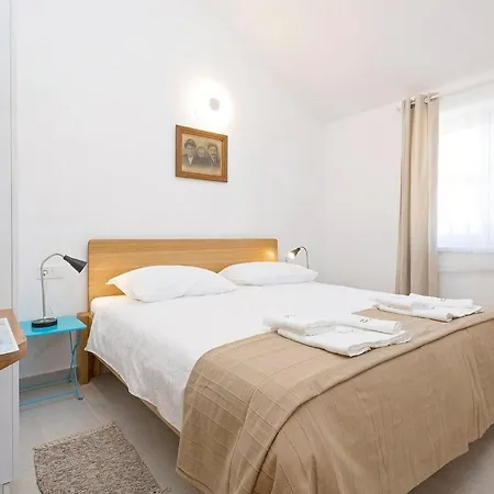 Holiday home Valencan 2 Mednjan