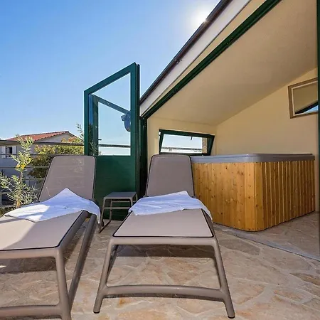 Holiday home Valencan 2 *
